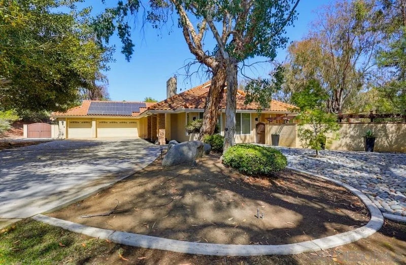 15311 Crestview