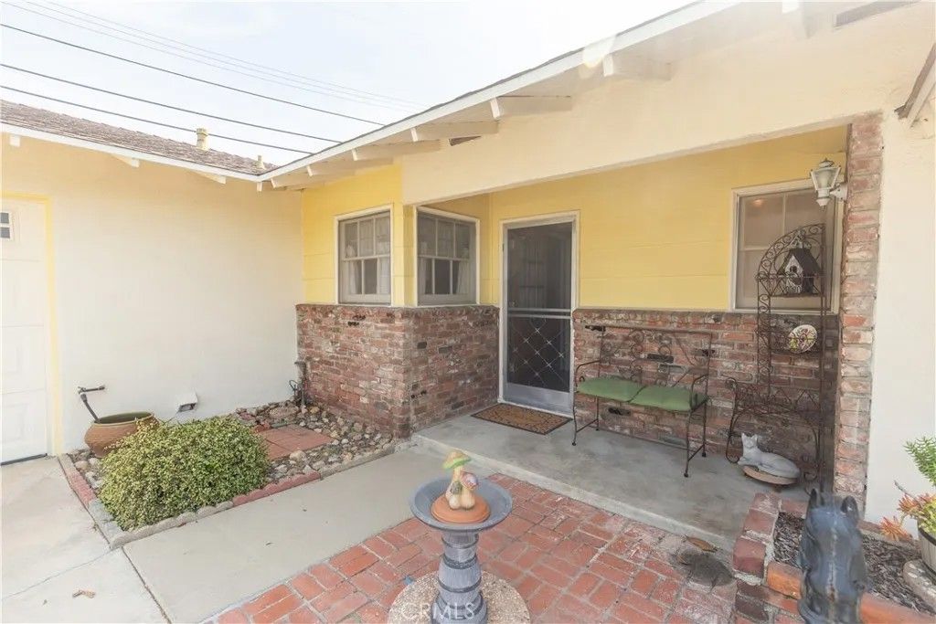 Photo of 24020 Prospect Valley Drive, Diamond Bar, CA 91765 (MLS # TR26068727)