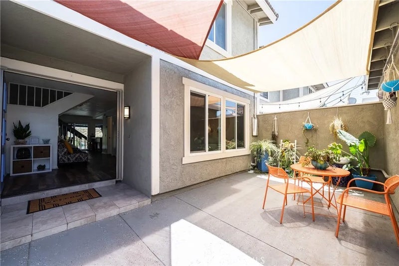 232 Aqueduct Dr