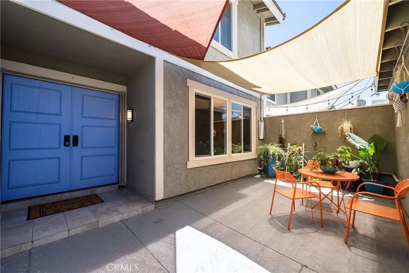 232 Aqueduct Dr