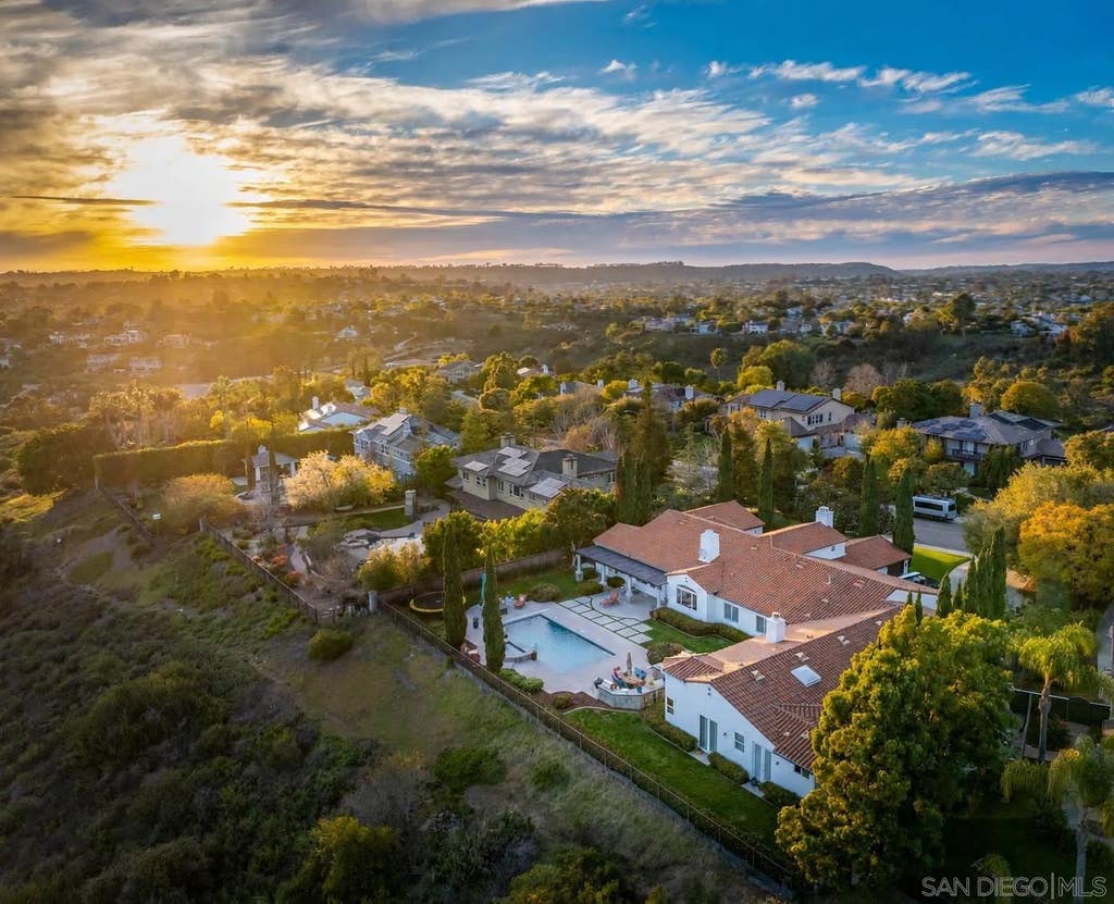 Photo of 7992 Paseo Esmerado, Carlsbad, CA 92009 (MLS # 260009458)