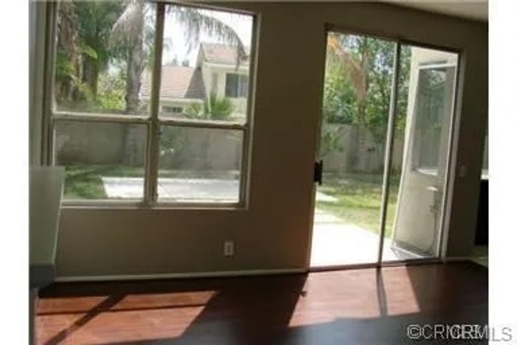 Photo of 14027 Oxford Street, Fontana, CA 92336 (MLS # IV26003668)