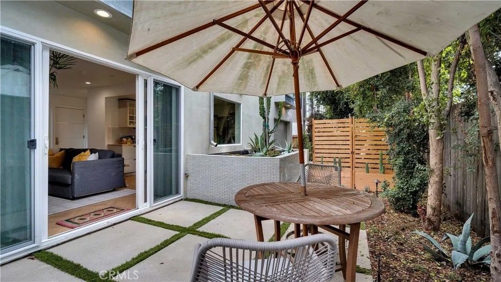 Photo of 1347 Seward Street, Los Angeles, CA 90028 (MLS # WS26009028)