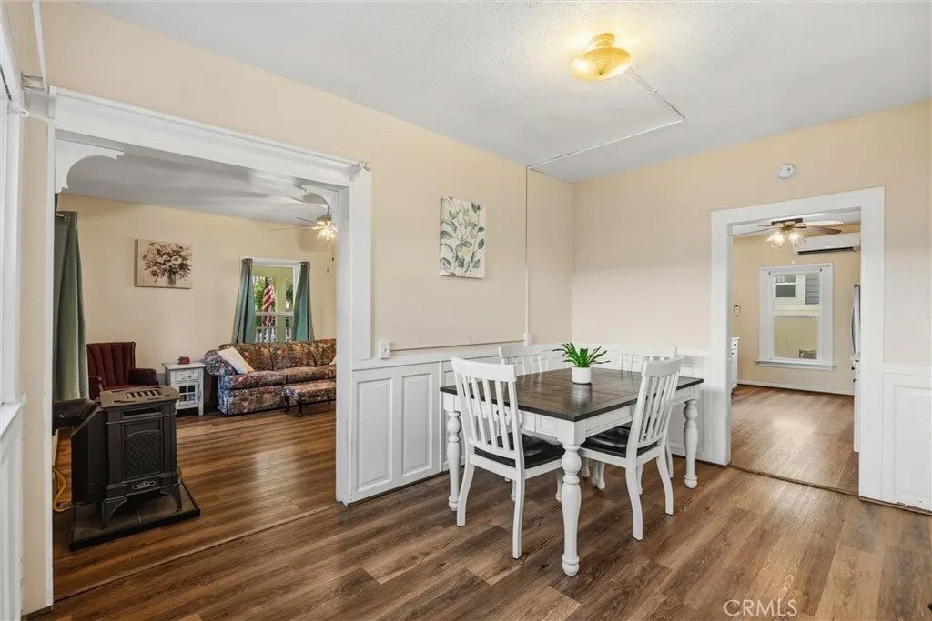 716 Walnut