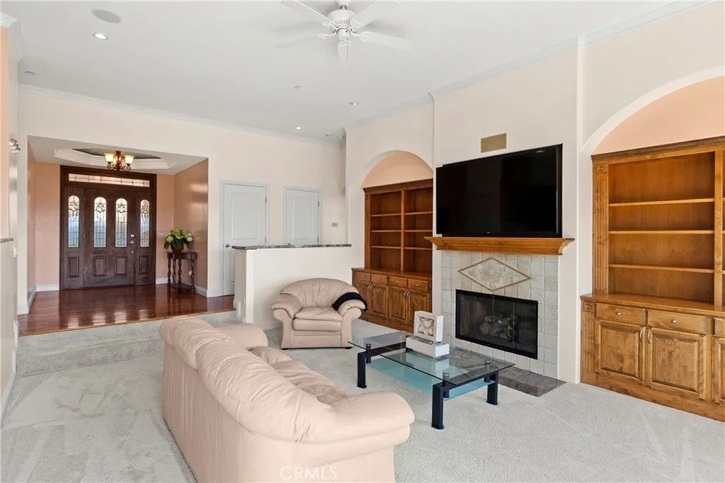 228 Vista Grande