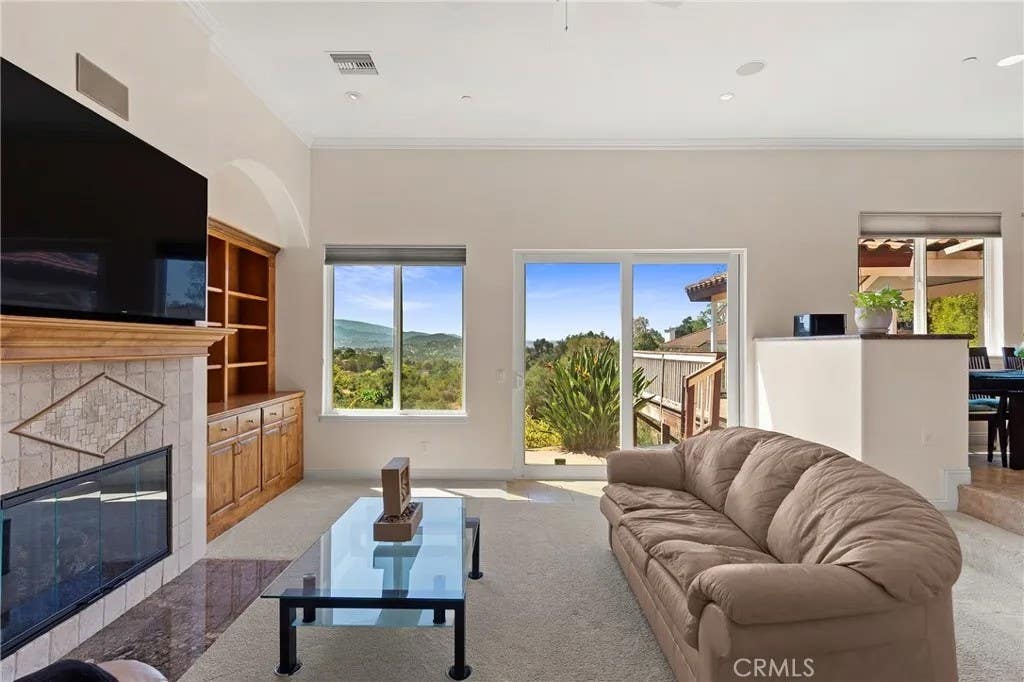 Photo of 228 Vista Grande GLN, Escondido, CA 92025 (MLS # OC26167762)