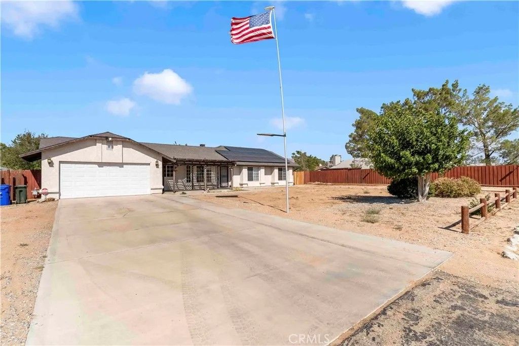 Photo of 15189 Tonikan, Apple Valley, CA 92307 (MLS # CV25277970)