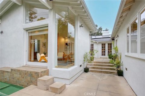 Tiny photo for 1624 Santa Barbara Ave, Glendale, CA 91208 (MLS # GD25246799)