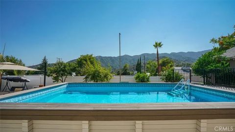 Tiny photo for 2806 Manhattan Ave, Glendale, CA 91214 (MLS # GD25236548)