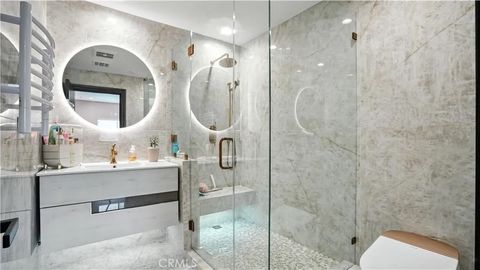 Tiny photo for 2806 Manhattan Ave, Glendale, CA 91214 (MLS # GD25236548)