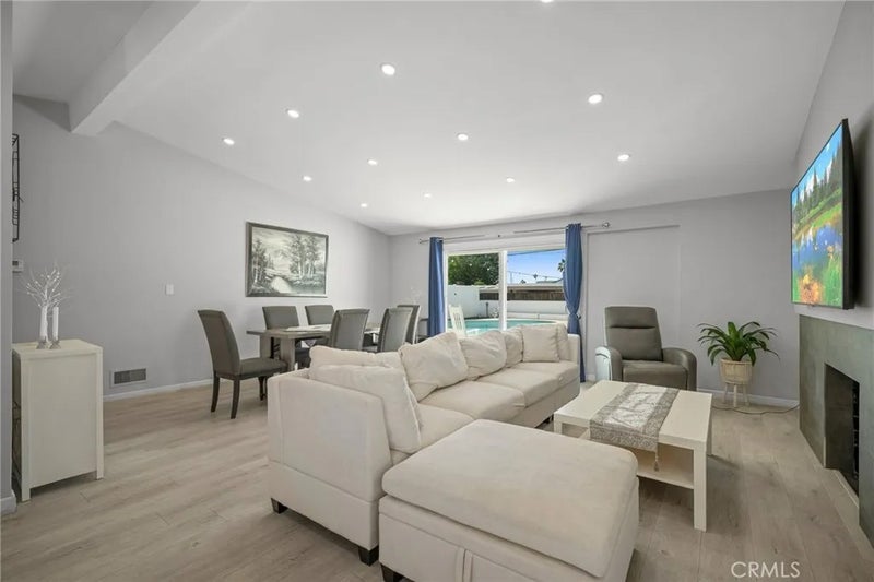 9253 Arleta