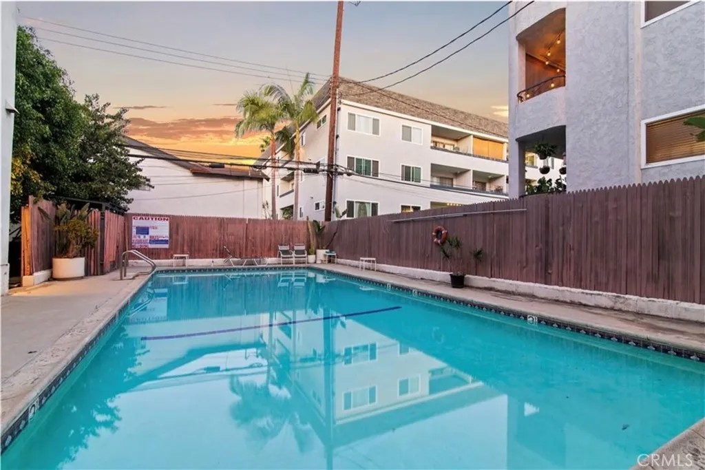444 Obispo Avenue 3