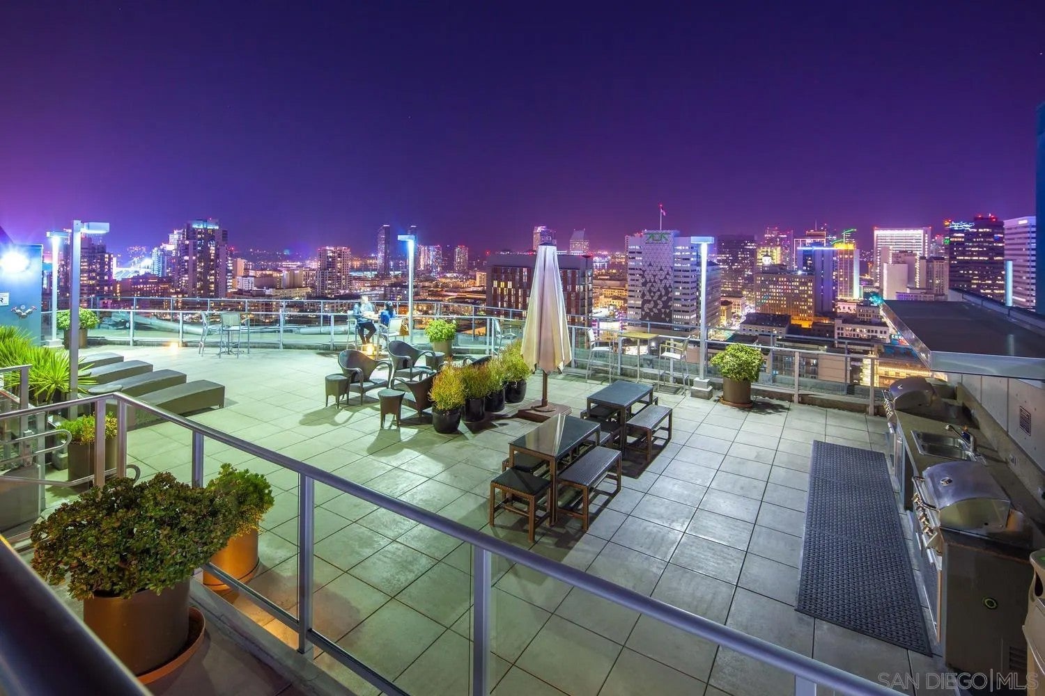 1080 Park Blvd 902