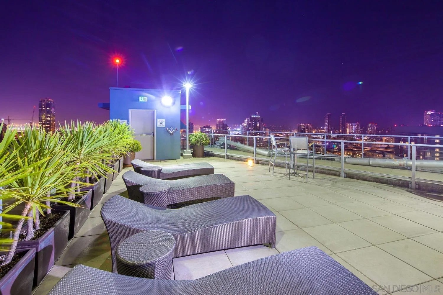 1080 Park Blvd 902