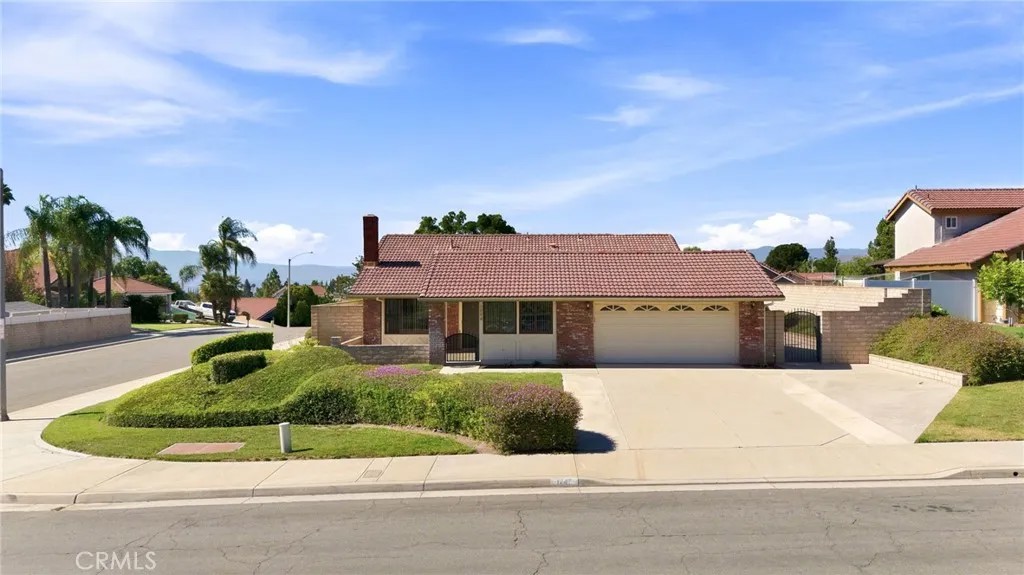 1246 Versailles Circle