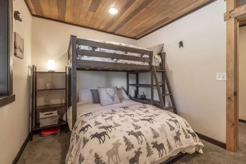 Tiny photo for 1605 Shenandoah Way, Big Bear Lake, CA 92314 (MLS # IG25245860)
