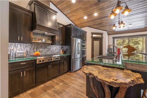 Tiny photo for 1605 Shenandoah Way, Big Bear Lake, CA 92314 (MLS # IG25245860)