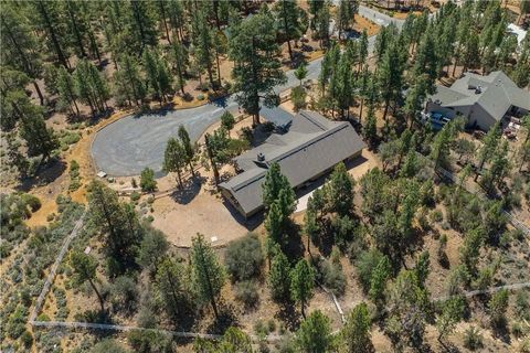 Tiny photo for 1605 Shenandoah Way, Big Bear Lake, CA 92314 (MLS # IG25245860)