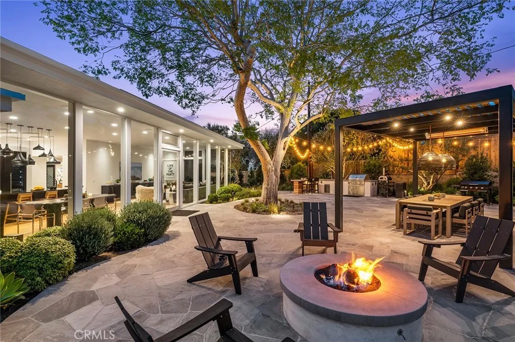 2301 Santiago Drive