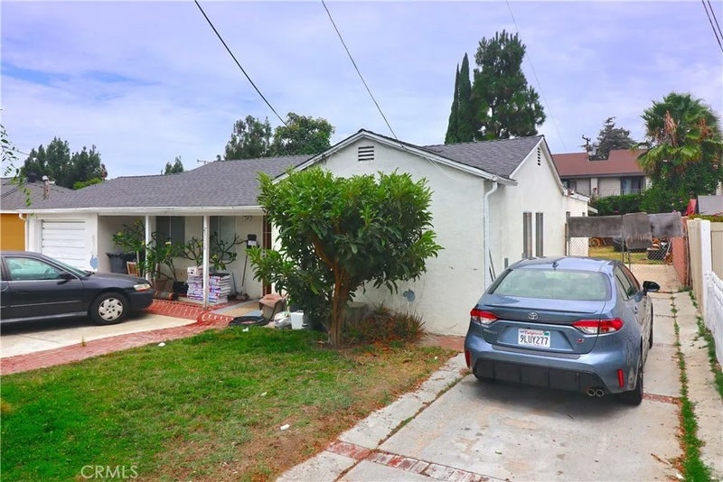 2505 Huckleberry Road