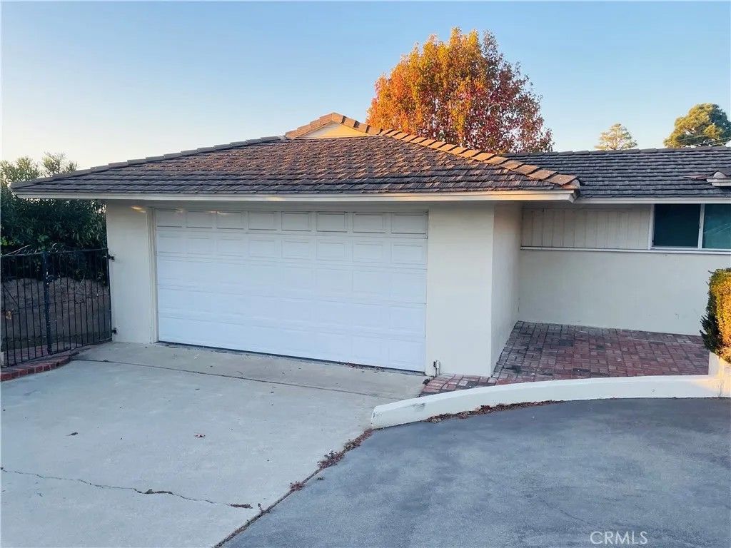 Photo of 705 Yarmouth Road, Palos Verdes Estates, CA 90274 (MLS # SB25238886)