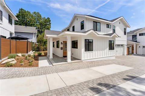 Photo of 182 W Highland Avenue, Sierra Madre, CA 91024 (MLS # AR26184895)