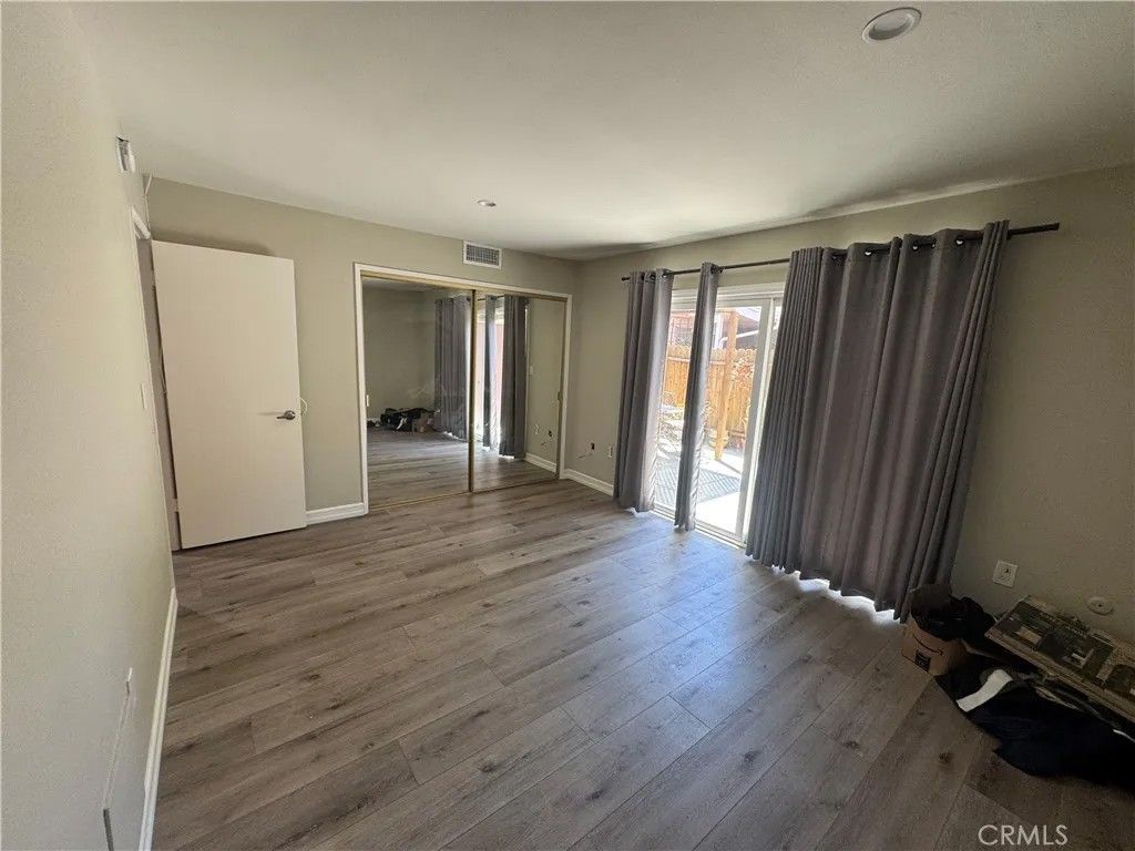 Photo of 18914 Circle Of The Oaks, Newhall, CA 91321 (MLS # DW25242556)