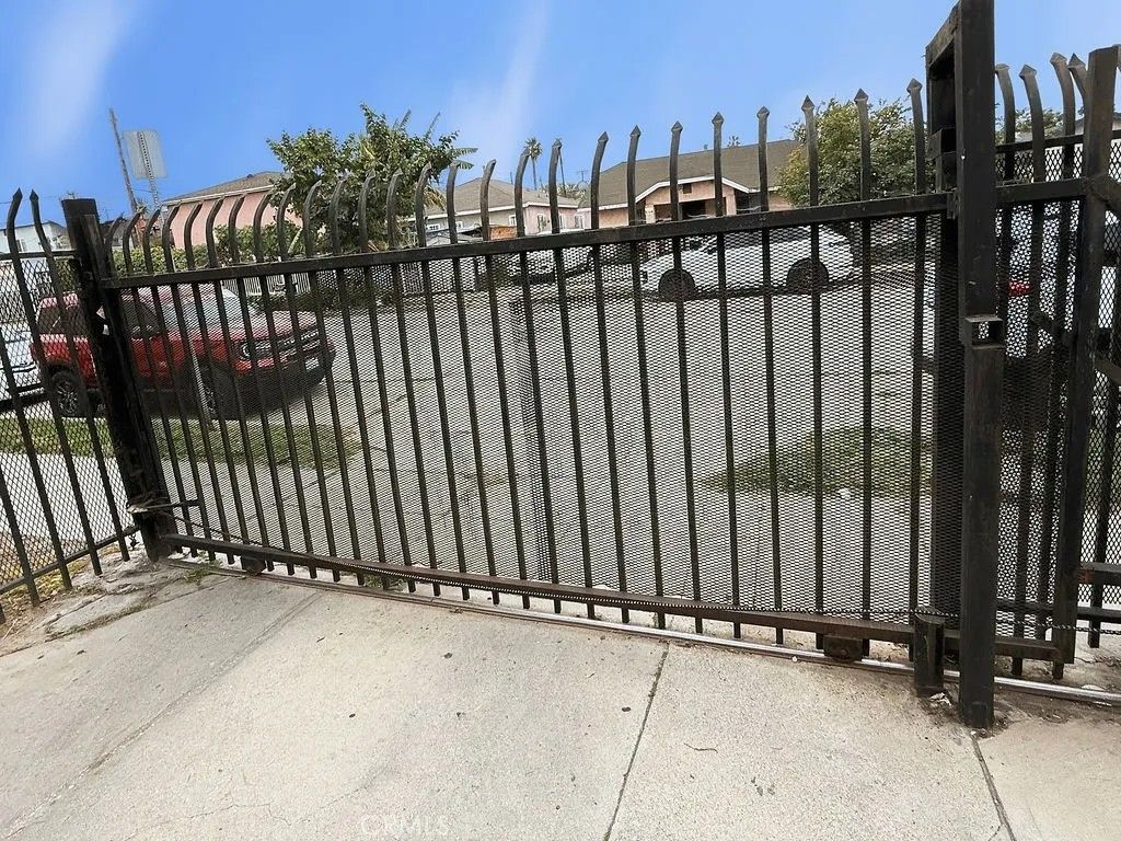 Photo of 235 E 87th Street, Los Angeles, CA 90003 (MLS # HD26039238)