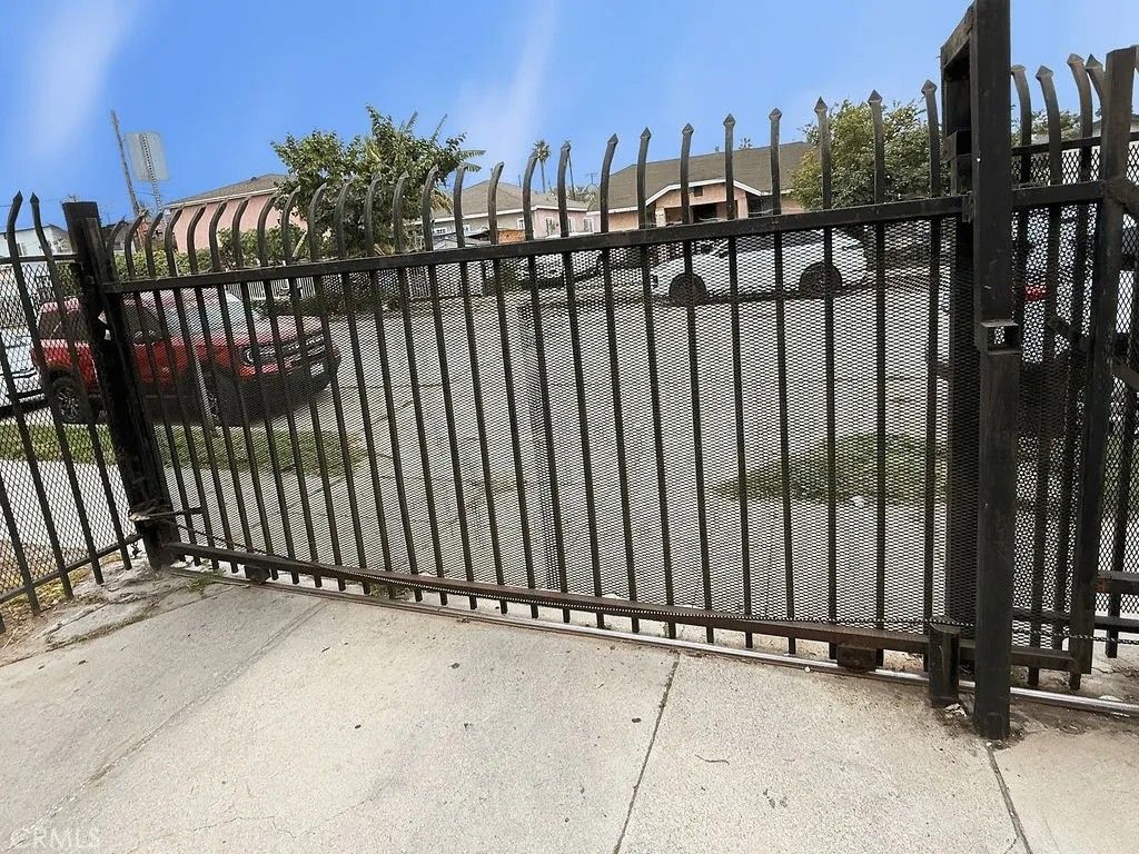 Photo of 235 E 87th Street, Los Angeles, CA 90003 (MLS # HD26039238)