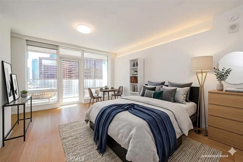 Photo of 877 Francisco St #1717, Los Angeles, CA 90017 (MLS # PW26162716)