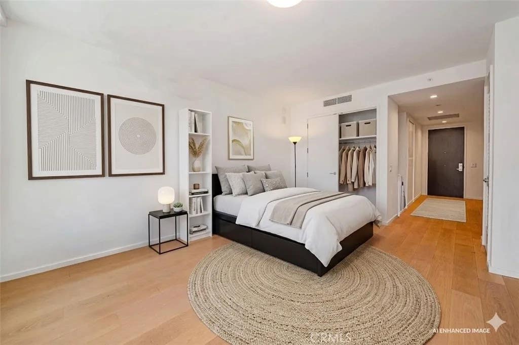 Photo of 877 Francisco St #1717, Los Angeles, CA 90017 (MLS # PW26162716)