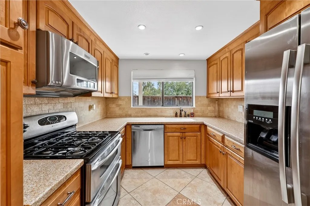 6800 Cedarbark Court