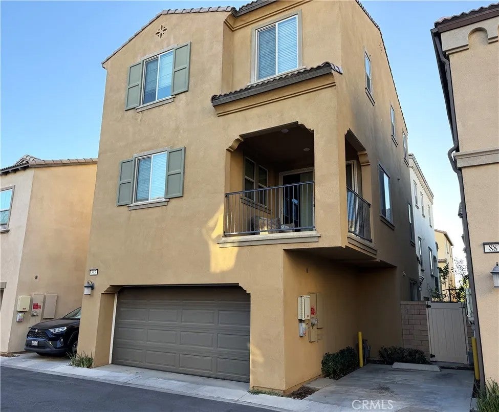 Photo of 885 Pear Court, Upland, CA 91786 (MLS # CV26212312)