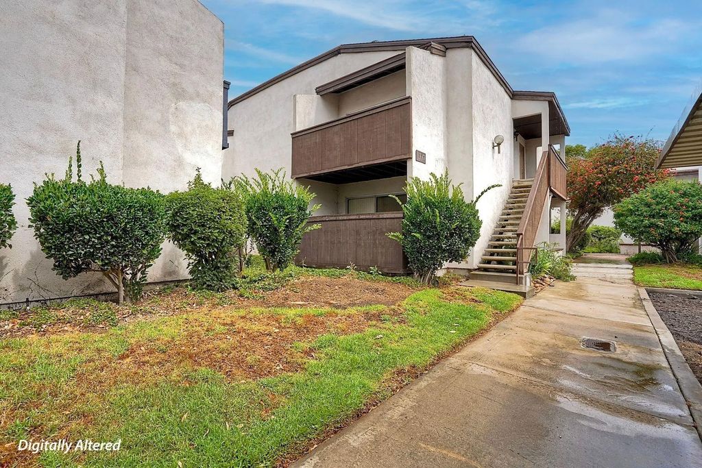 Photo of 1337 Caminito Gabaldon #H, San Diego, CA 92108 (MLS # 260009991)