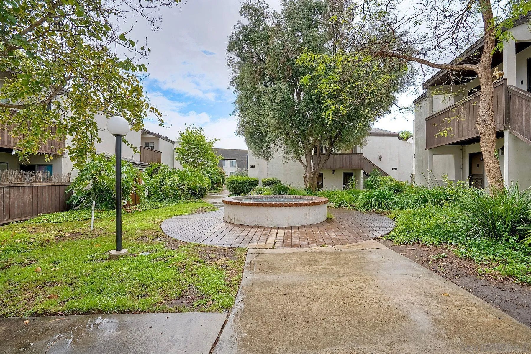 1337 Caminito Gabaldon H