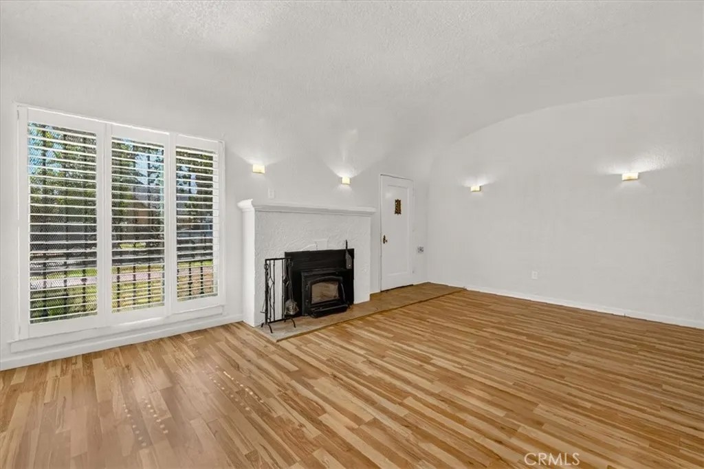 256 N Sierra Vista
