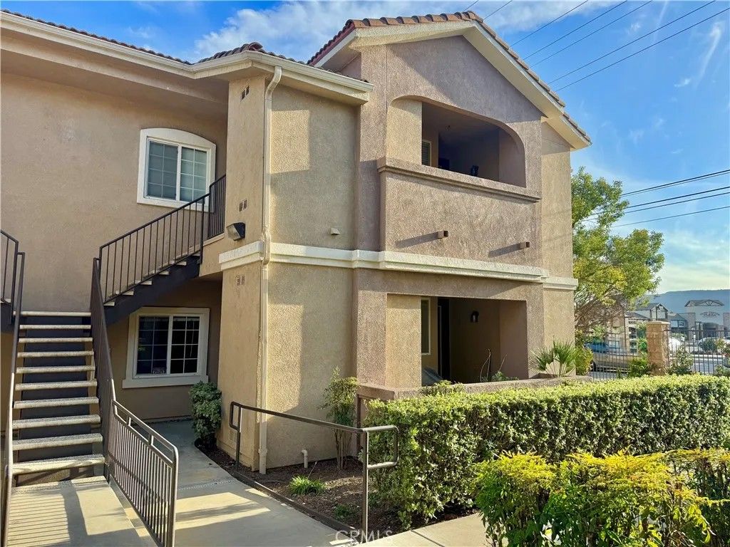 Photo of 41410 Juniper St #3014, Murrieta, CA 92562 (MLS # SW26027516)