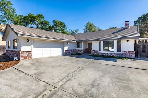 Photo of 2466 Beechwood Drive, Paso Robles, CA 93446 (MLS # NS26060884)