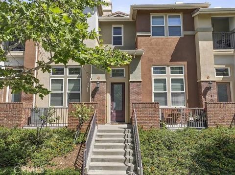 Photo of 619 W 1st, Claremont, CA 91711 (MLS # SB26086242)
