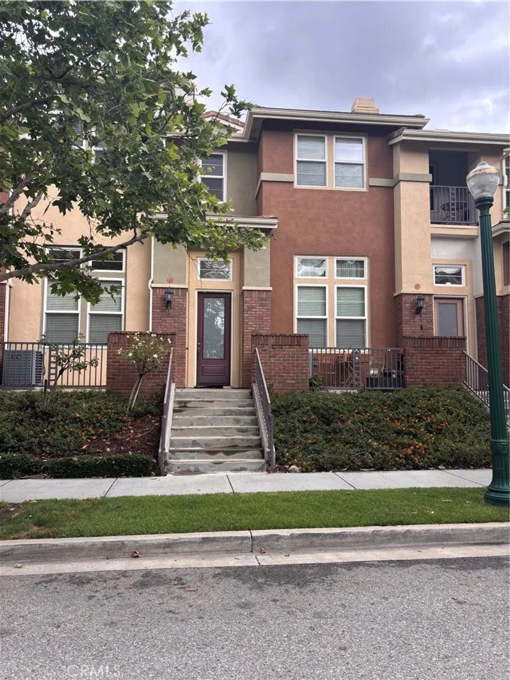 Photo of 619 W 1st, Claremont, CA 91711 (MLS # SB26086242)
