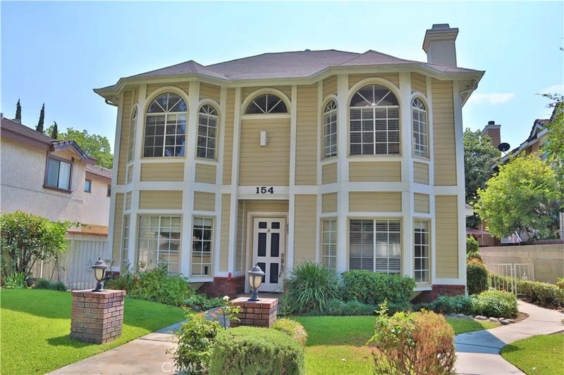 154 Diamond Street
