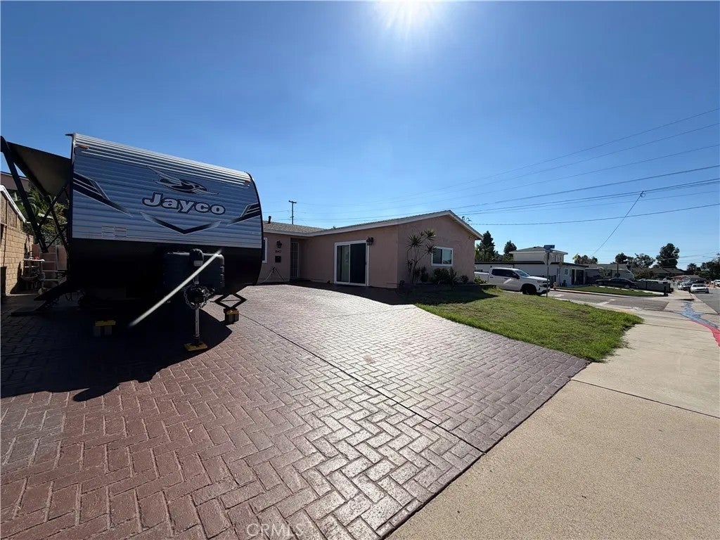 Photo of 1647 Melrose AVE, Chula Vista, CA 91911 (MLS # SW26231764)