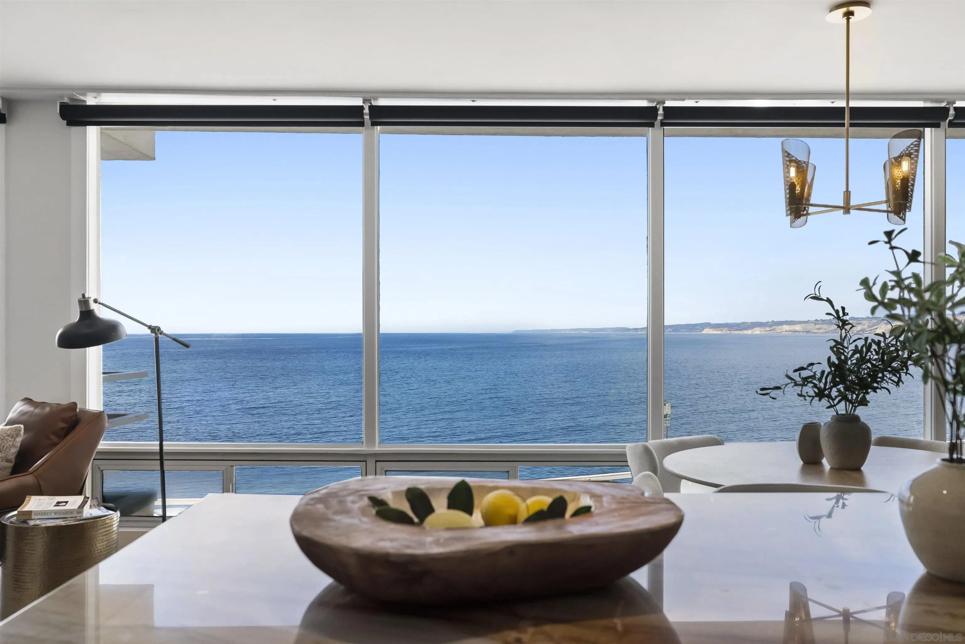 La Jolla, California 92037, United States, 2 Bedrooms Bedrooms, ,2 BathroomsBathrooms,Residential,Active,215695