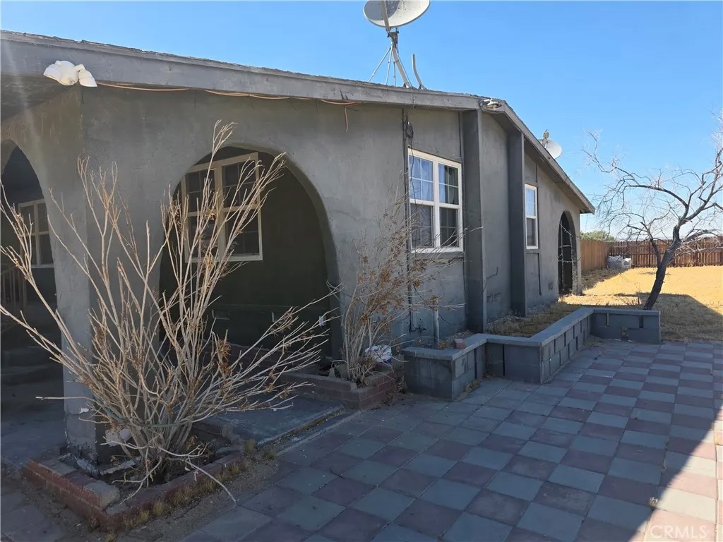 39070 Yucca