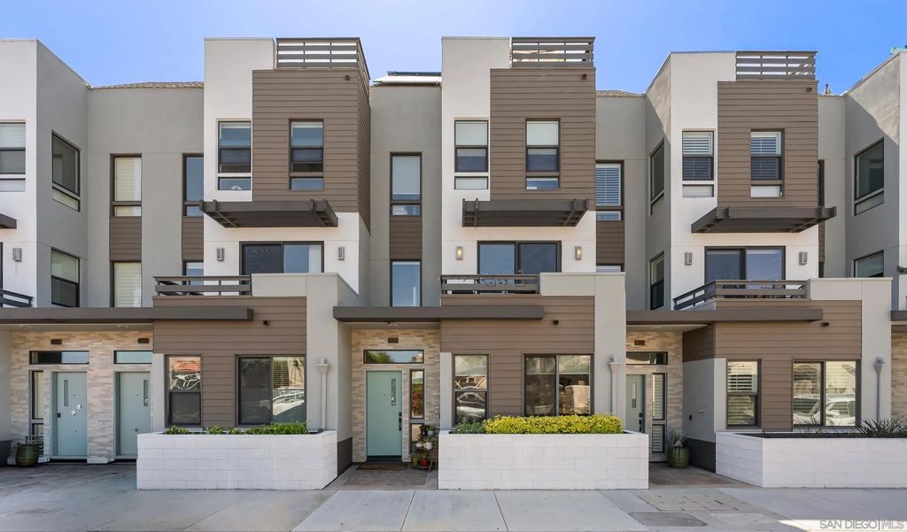 Photo of 2537 State St, Carlsbad, CA 92008 (MLS # 260009265)