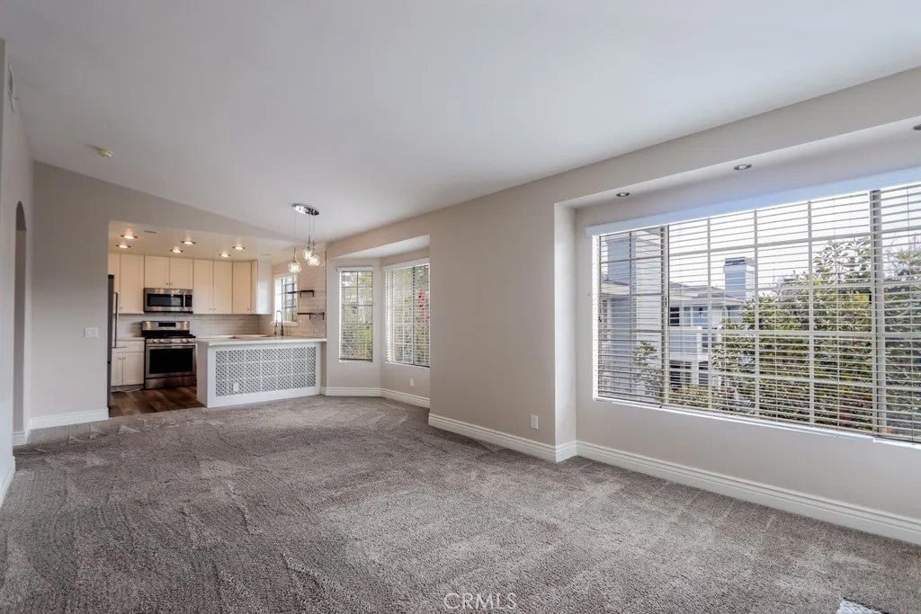 23412 Pacific Park 12I