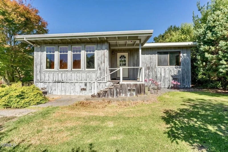 33200 Ocean View Drive