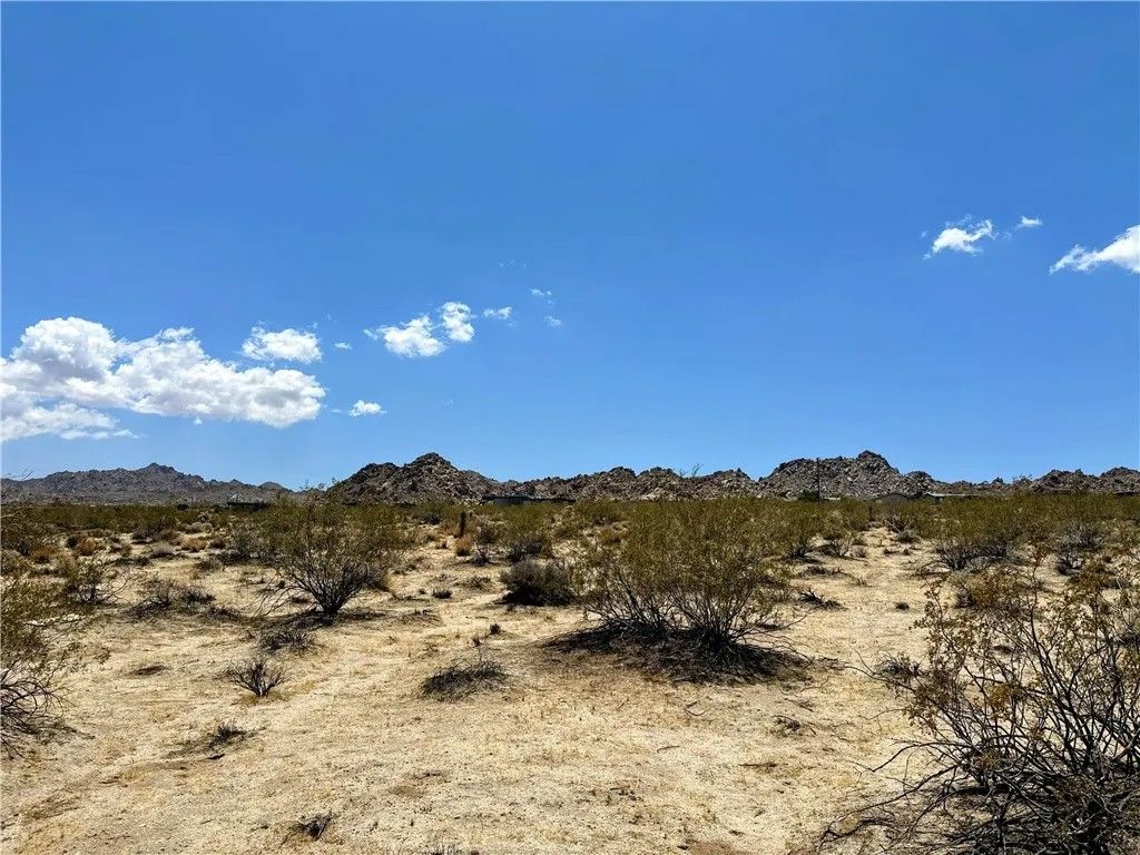 Photo of 64200 Sullivan, Joshua Tree, CA 92252 (MLS # JT26034094)