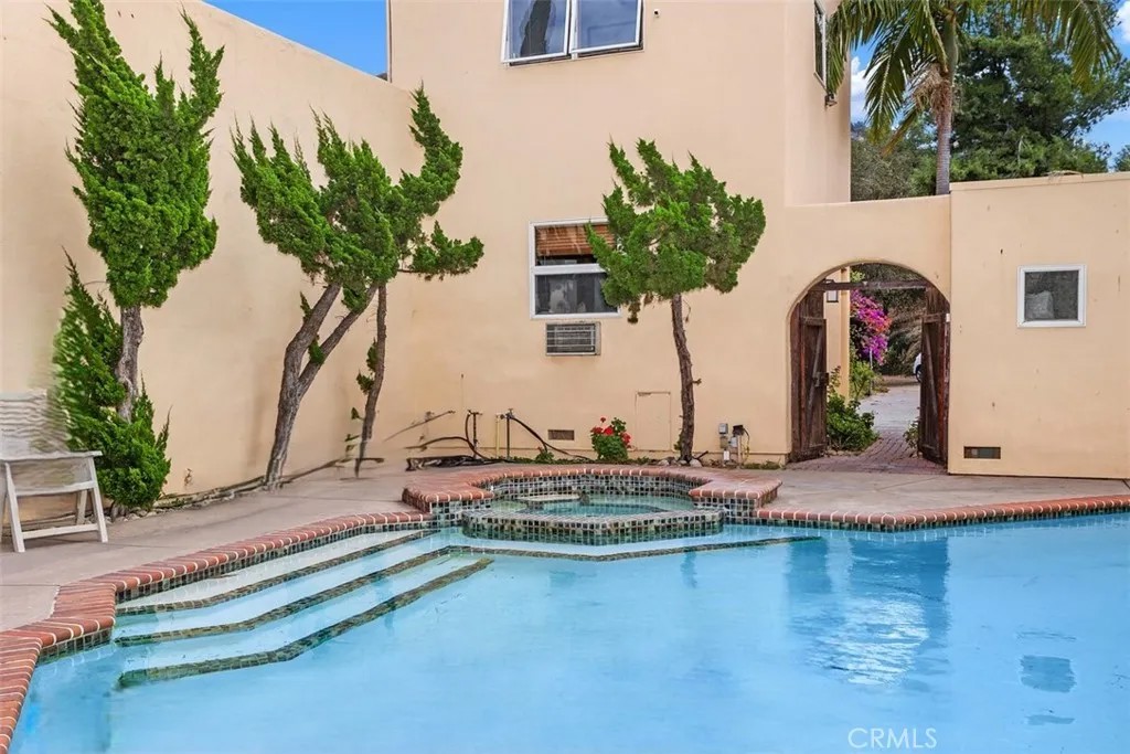 3264 SHEARER CROSSING
