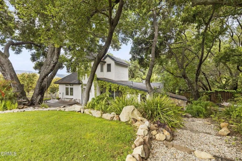 Photo of 4230 Thacher Road, Ojai, CA 93023 (MLS # V1-33571)
